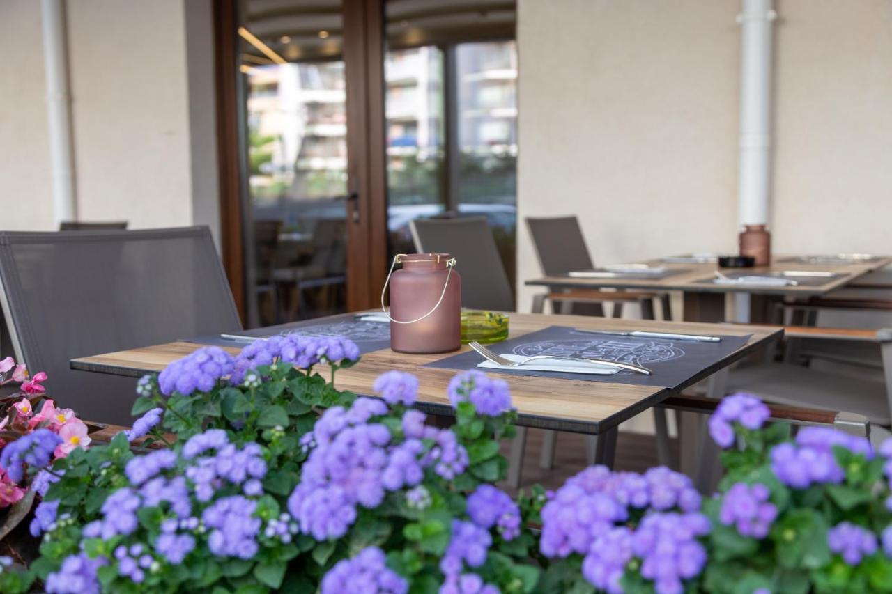 Hotel Manor Năvodari Εξωτερικό φωτογραφία