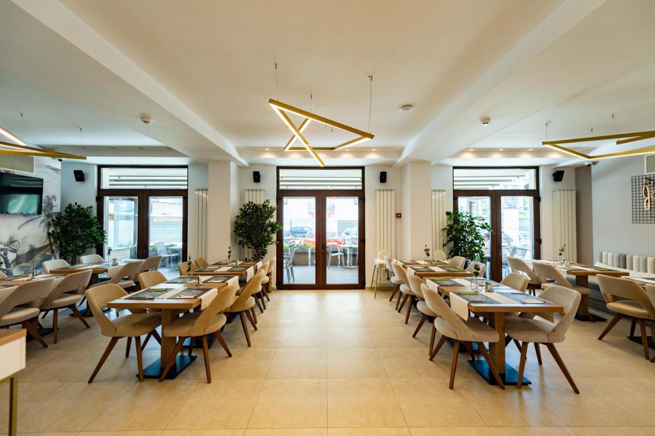 Hotel Manor Năvodari Εξωτερικό φωτογραφία