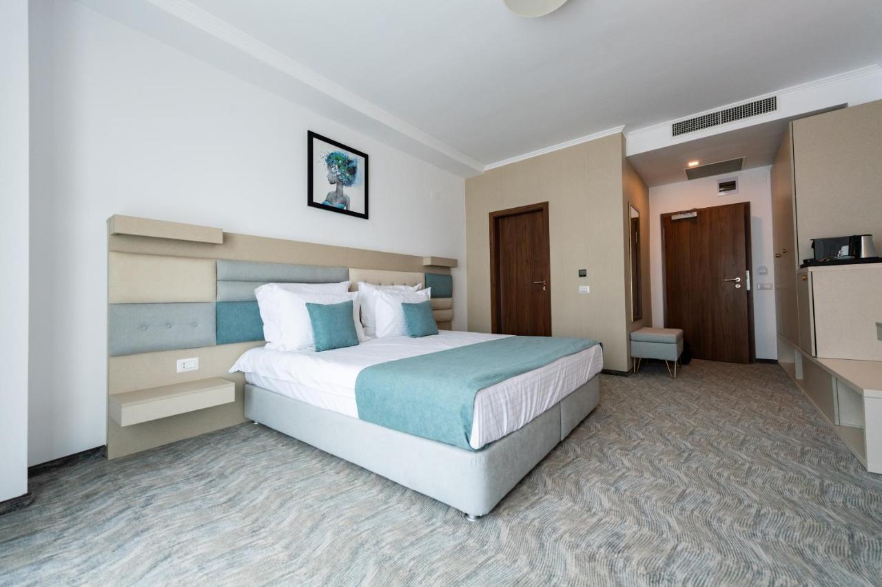 Hotel Manor Năvodari Εξωτερικό φωτογραφία