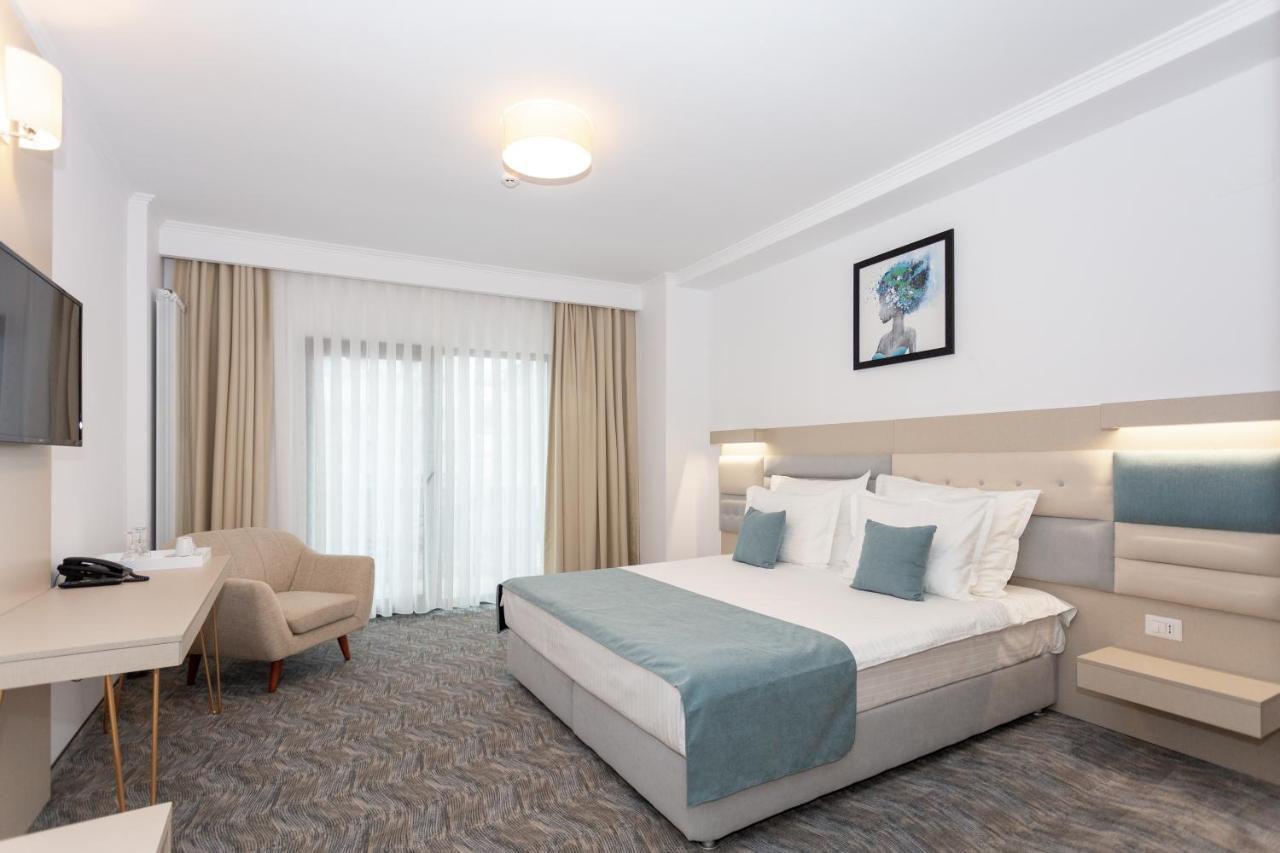 Hotel Manor Năvodari Εξωτερικό φωτογραφία